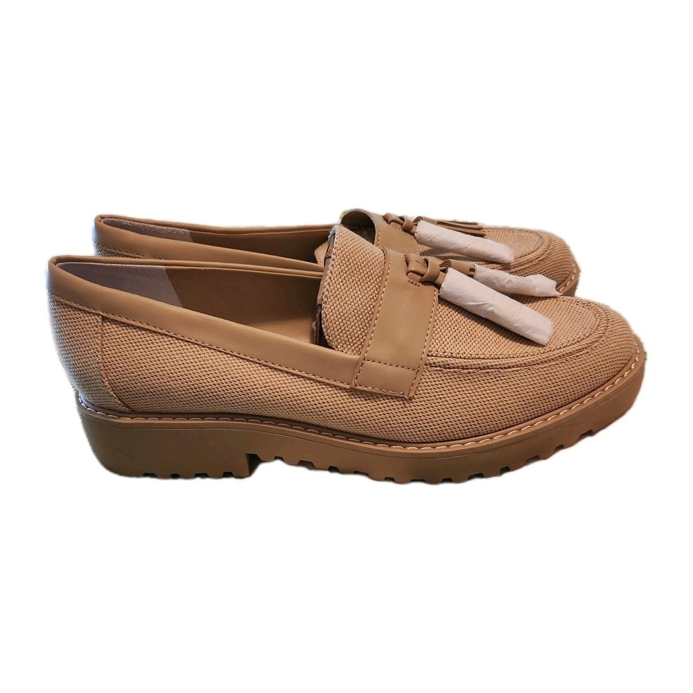 Franco Sarto Women's Carolynn Lug Sole Loafers Beige‎ Size 7.5 NWOB Casual Shoe